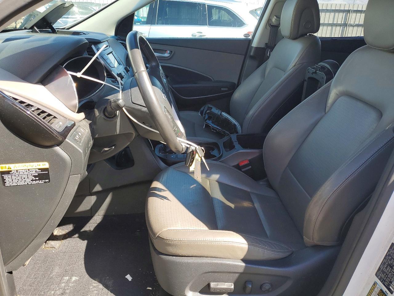 2014 Hyundai Santa Fe Limited - Image 7
