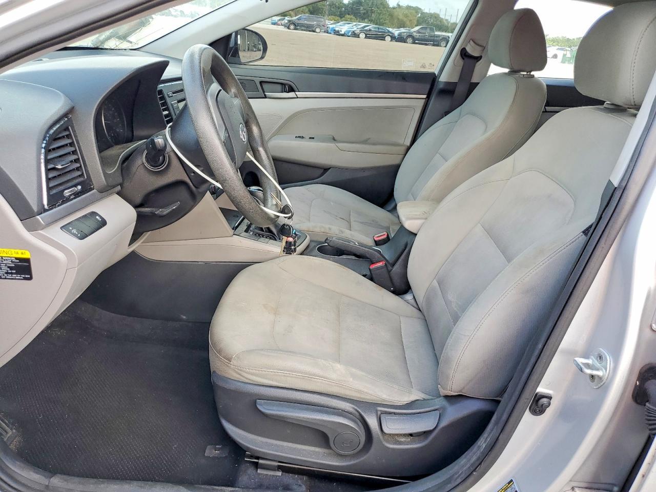 2017 Hyundai Elantra Se - Фото 7