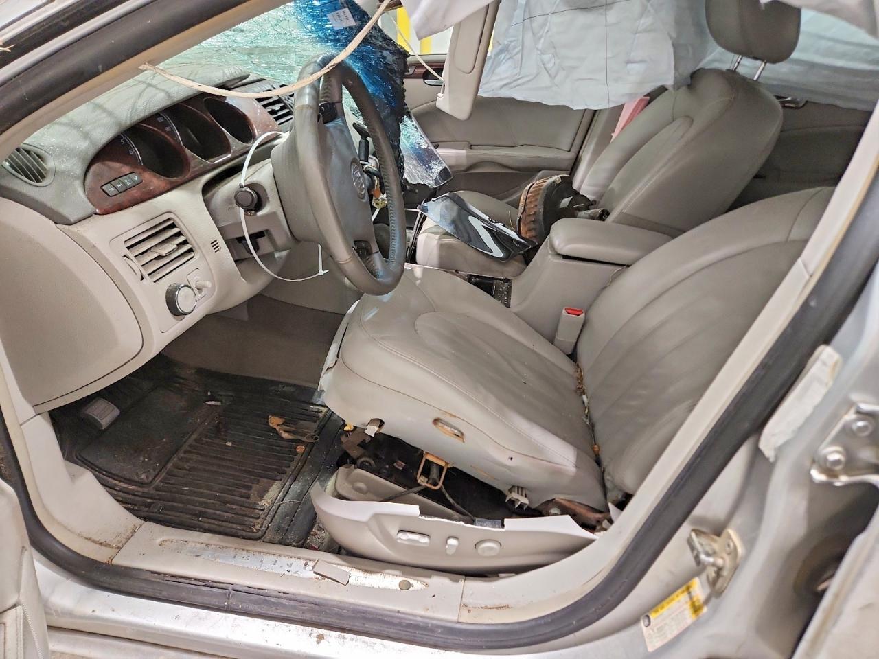 2009 Buick Lucerne Cxl - Image 7