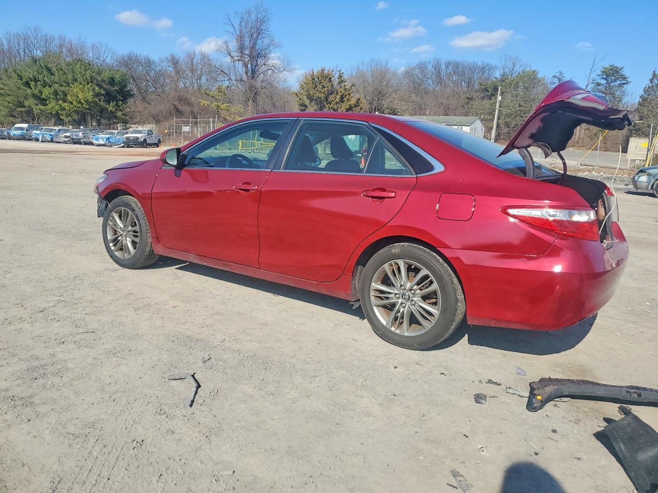 2017 Toyota Camry Le - Image 2