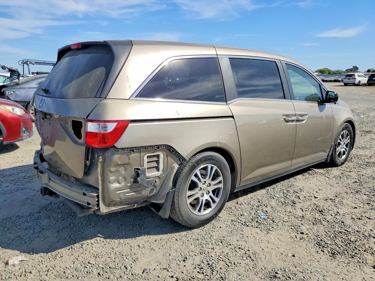 2012 Honda Odyssey Exl - Image 3