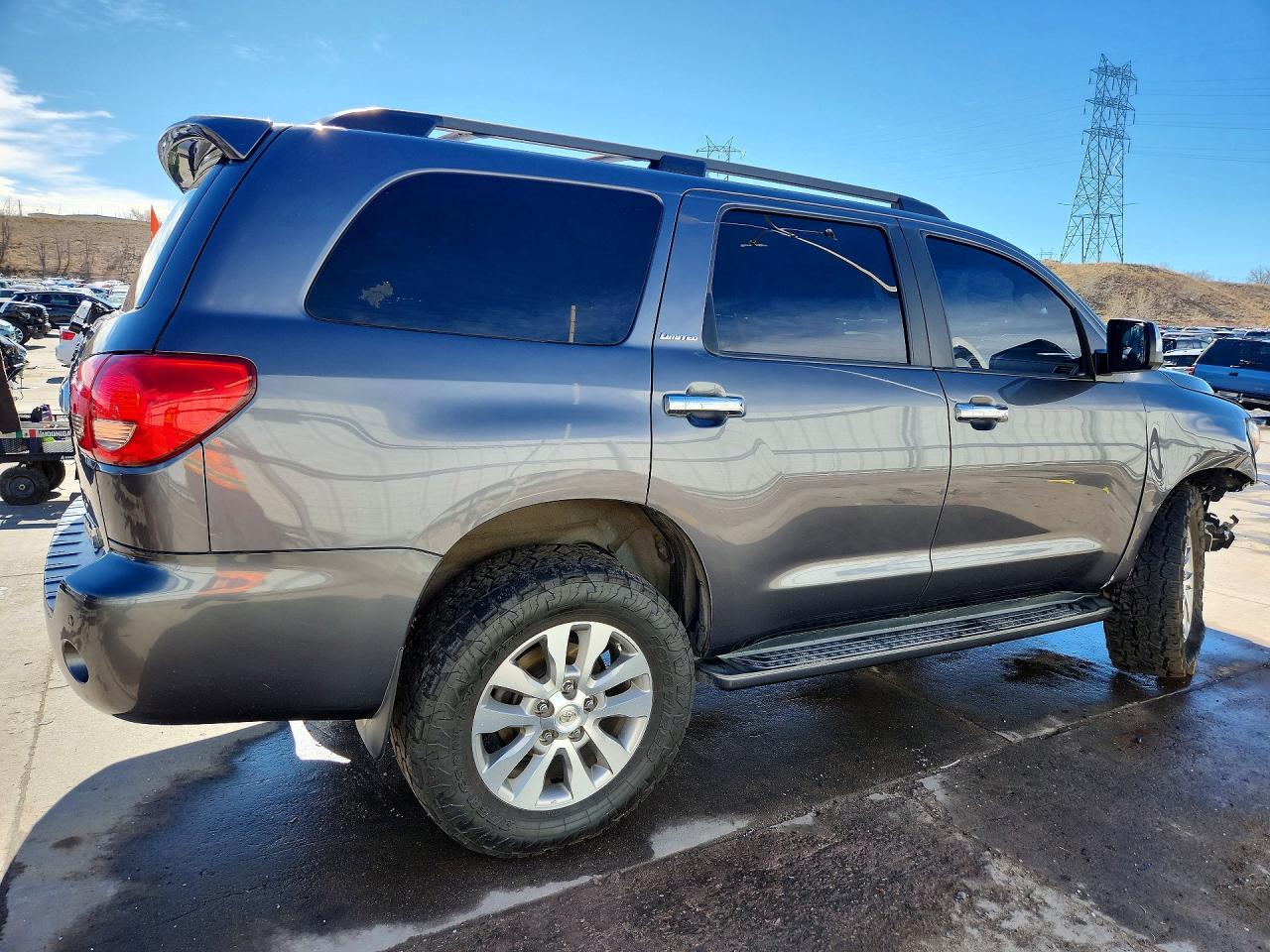 2011 Toyota Sequoia Limited - Фото 3