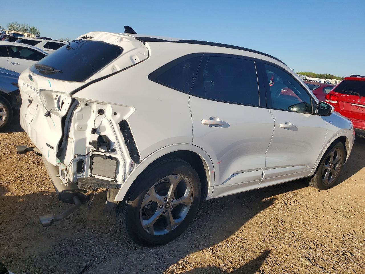 2023 Ford Escape St Line Select - Image 3