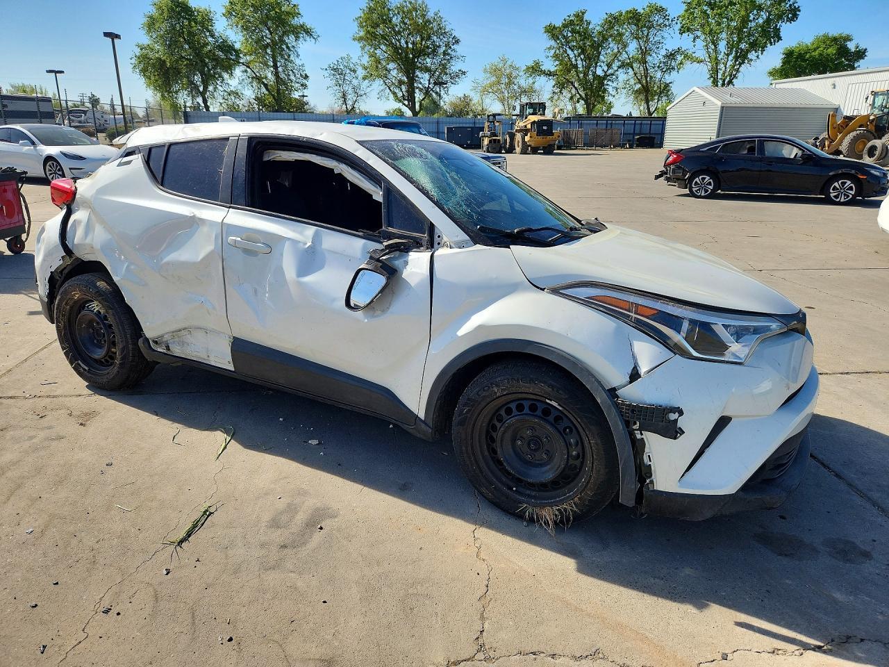2019 Toyota C-Hr Le - Фото 4