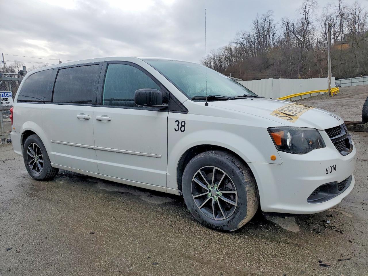 2015 Dodge Grand Caravan Se - Image 4