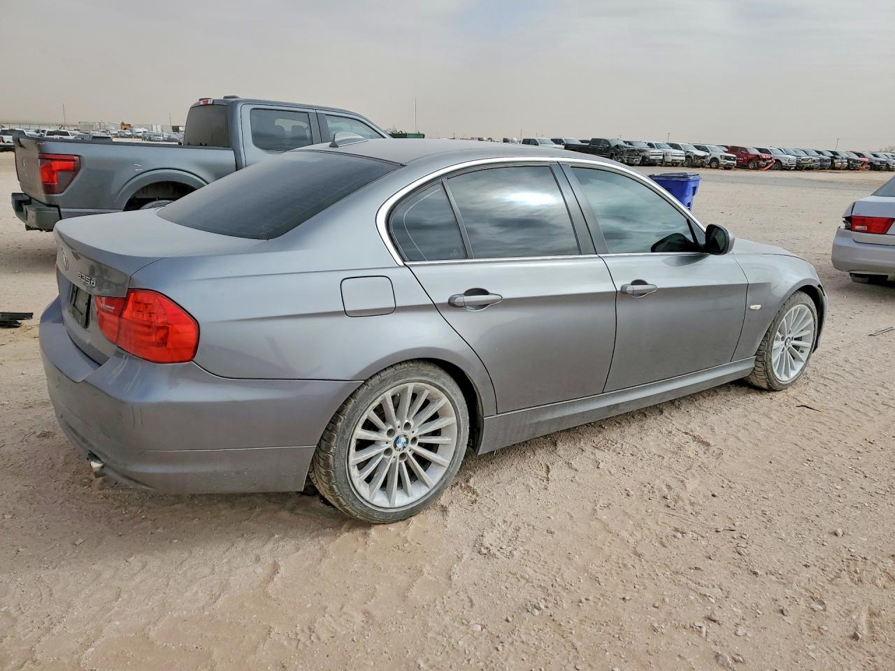 2011 BMW 335 D - Image 3