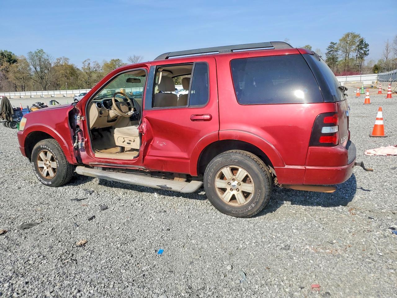 2007 Ford Explorer Xlt - Фото 2