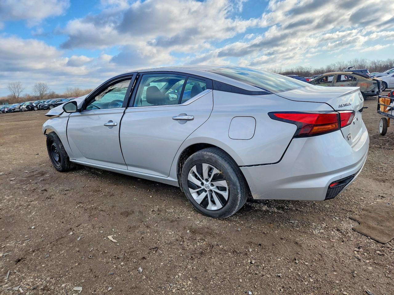 2024 Nissan Altima 2.5 S - Image 2