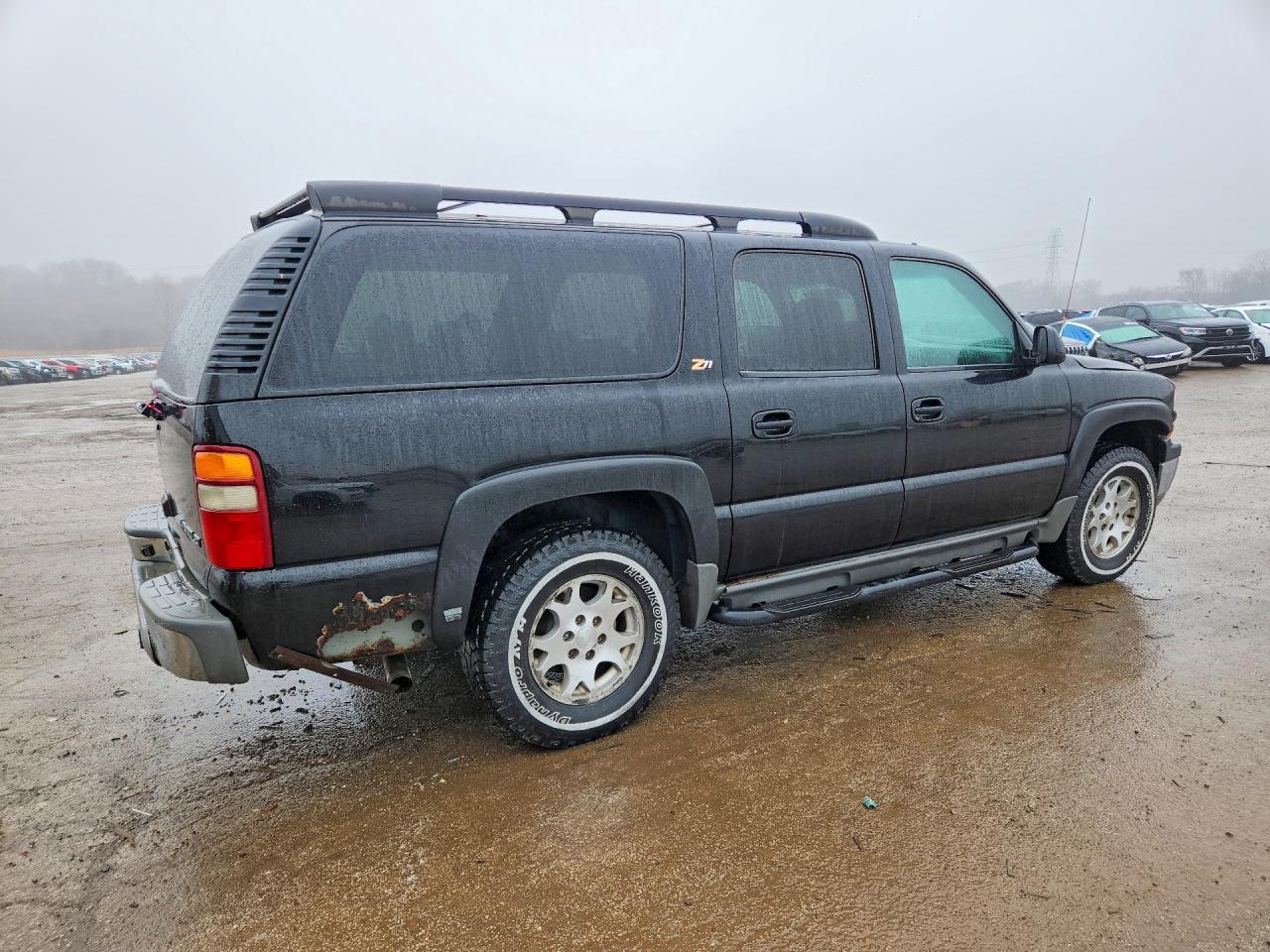 2003 Chevrolet Suburban K1500 - Фото 3