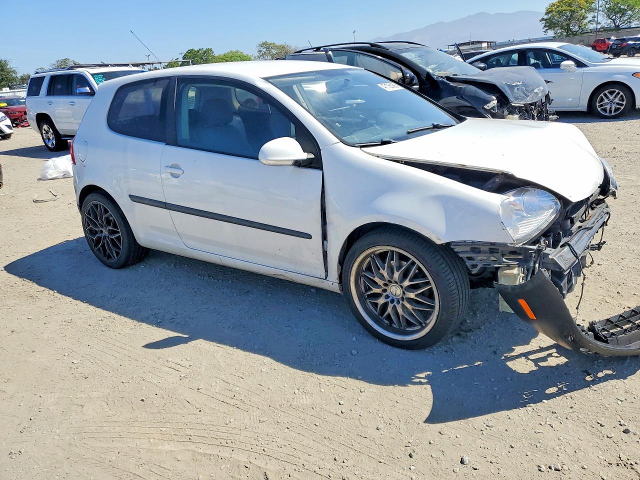 2007 Volkswagen Rabbit - Image 4