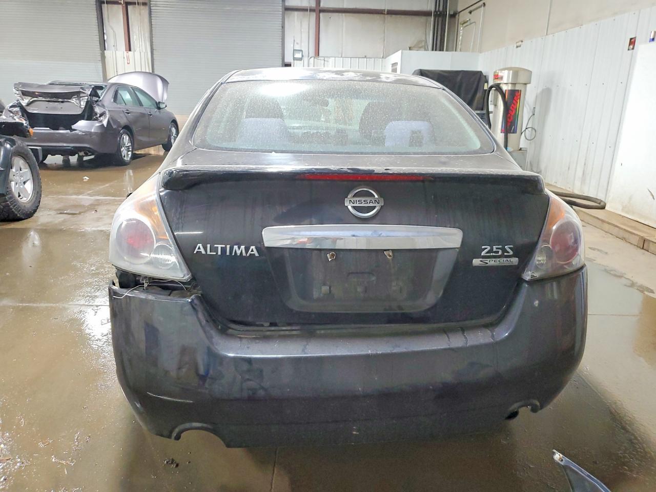 2011 Nissan Altima 2.5 - Фото 6