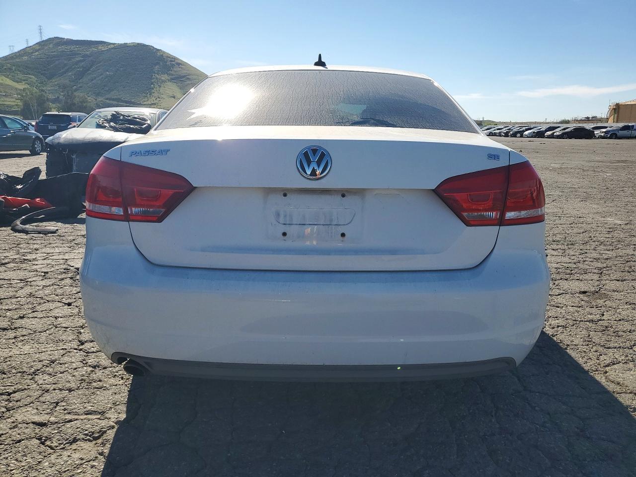 2012 Volkswagen Passat Se - Фото 6