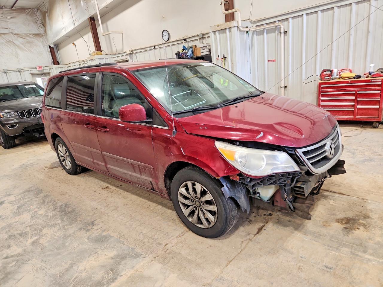 2012 Volkswagen Routan Se - Фото 4