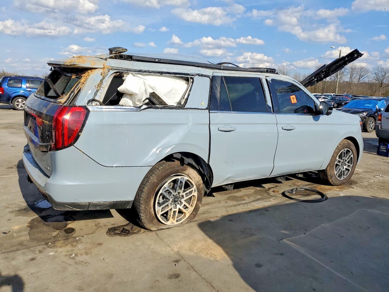 2025 Ford Expedition Max Active - Фото 3