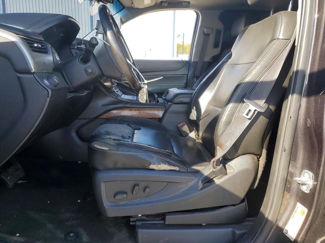 2015 Chevrolet Suburban C1500 Ltz - Image 7