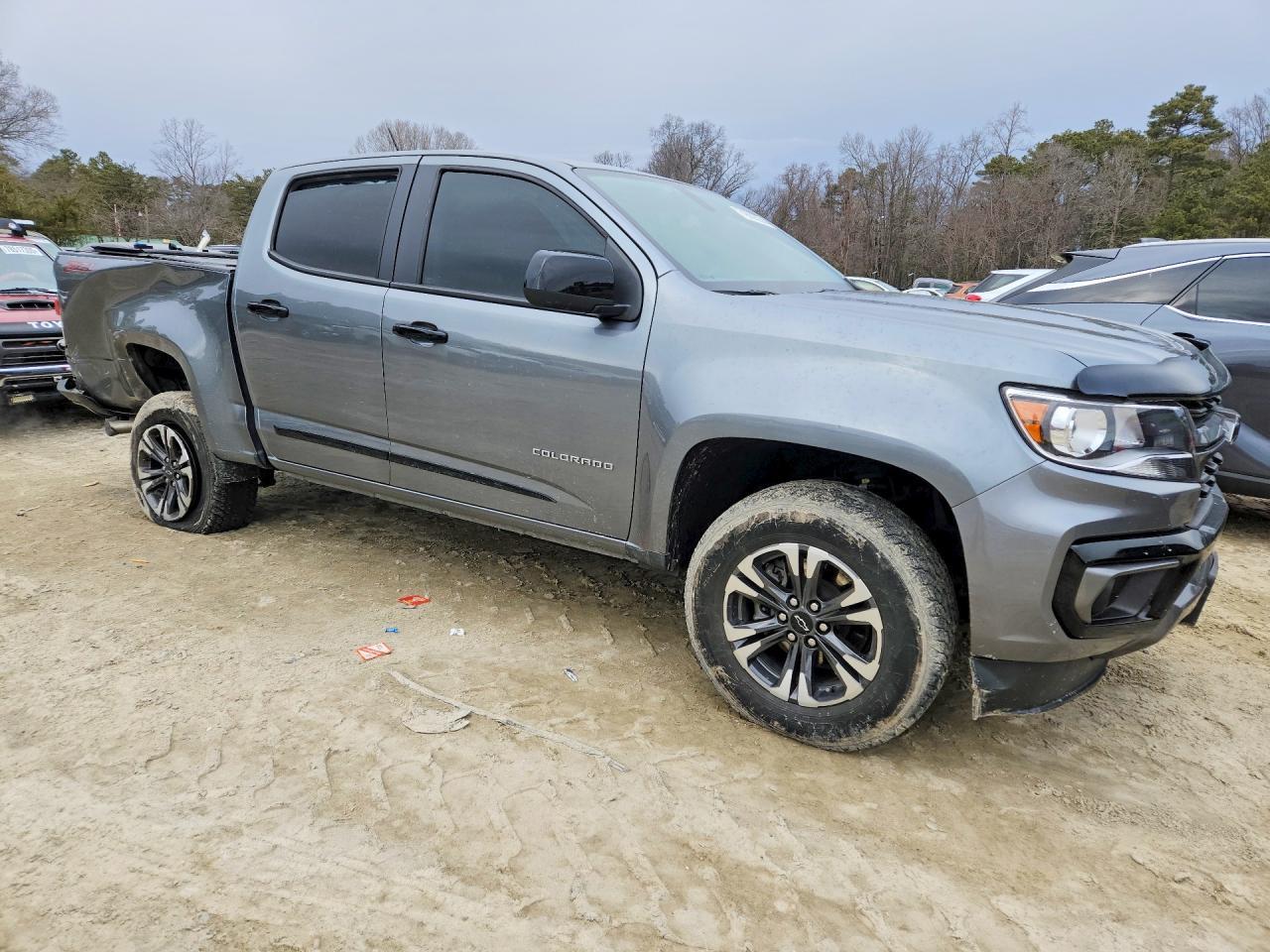 2022 Chevrolet Colorado Z71 - Image 4