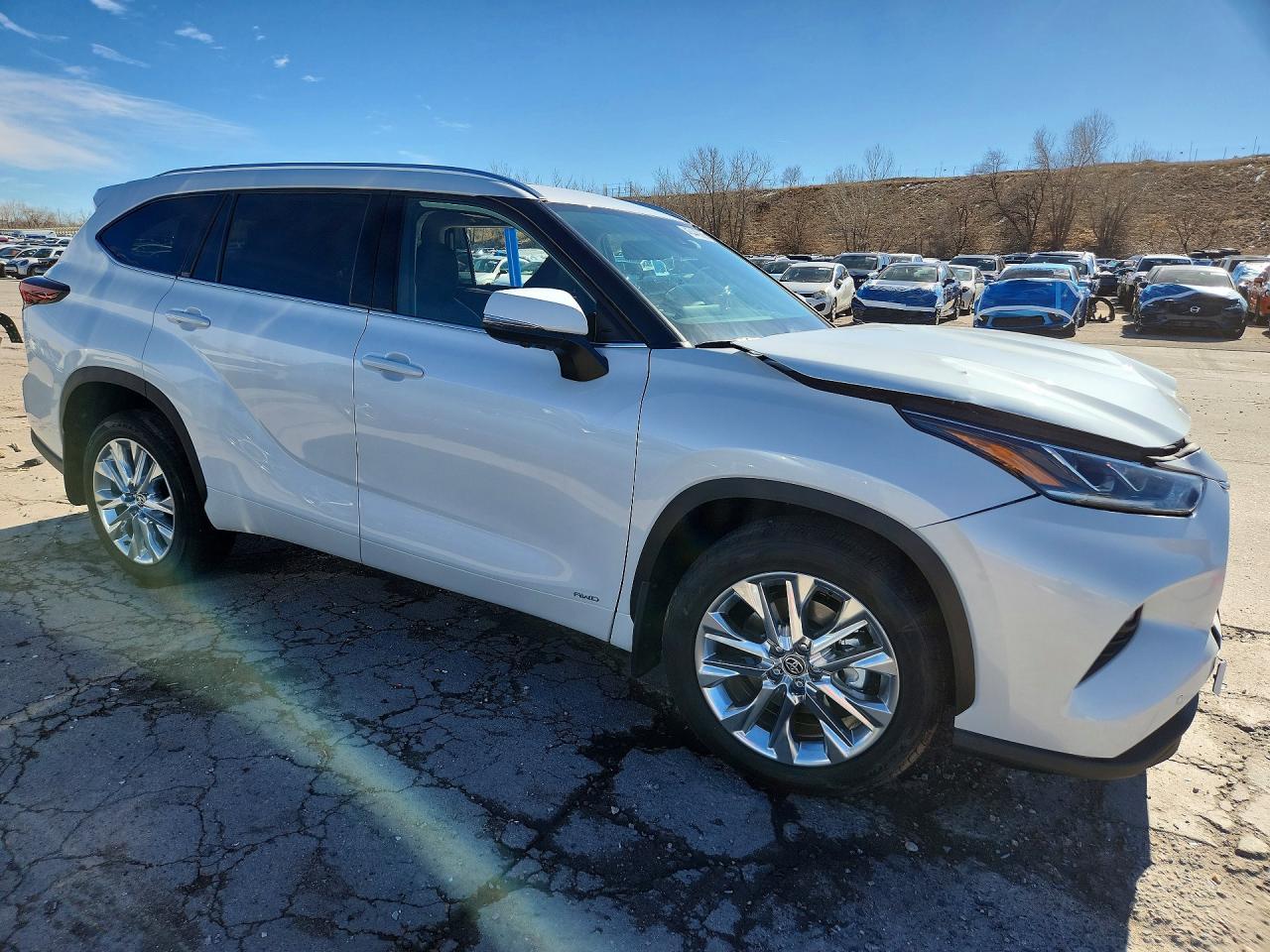 2026 Toyota Highlander Hybrid Limited - Фото 4