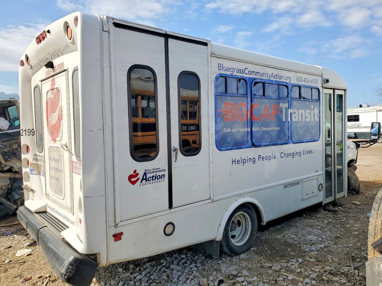2019 Ford Econoline E350 Super Duty Cutaway Van - Фото 4