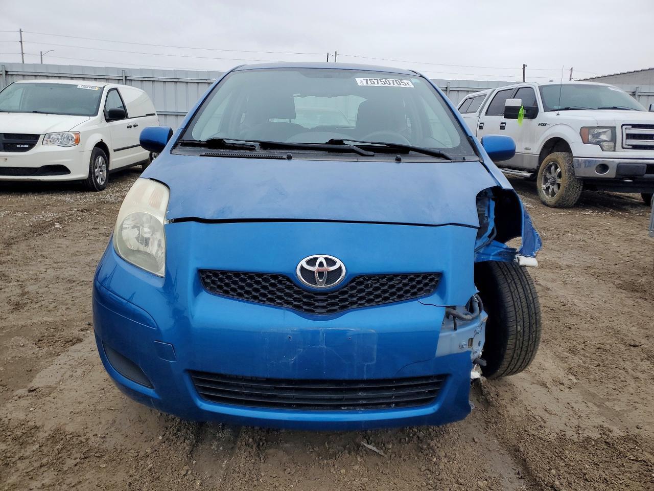 2010 Toyota Yaris Base - Фото 5