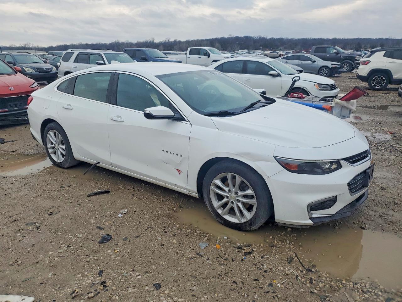 2017 Chevrolet Malibu Lt - Image 4