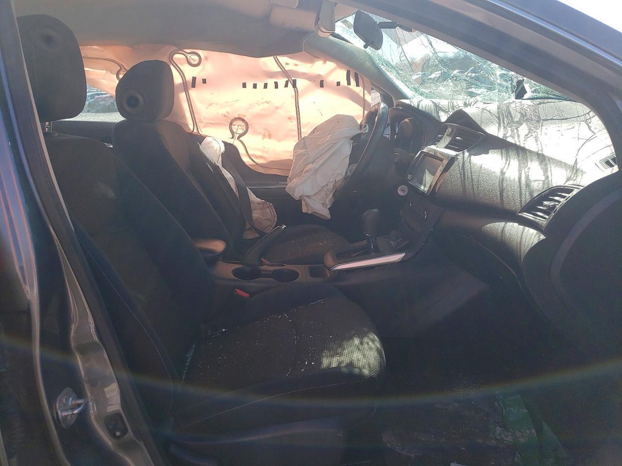 2019 Nissan Sentra S - Image 7