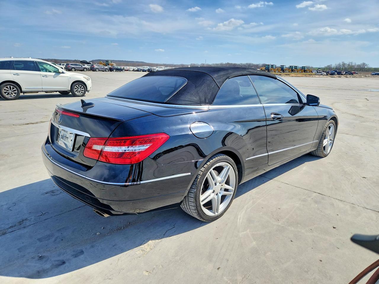2013 Mercedes Benz E 350 - Фото 3