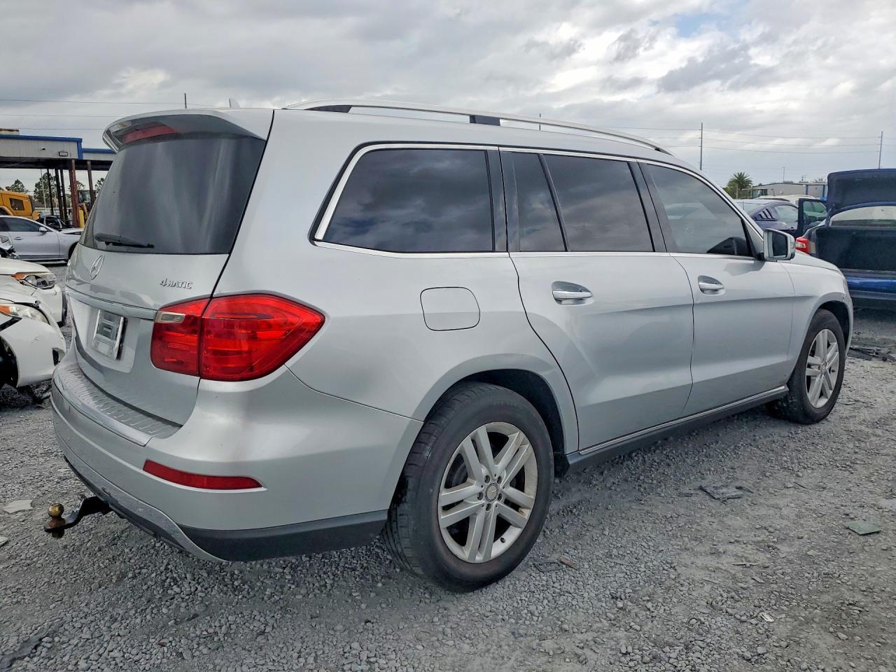 2013 Mercedes-Benz Gl 450 4Matic - Image 3