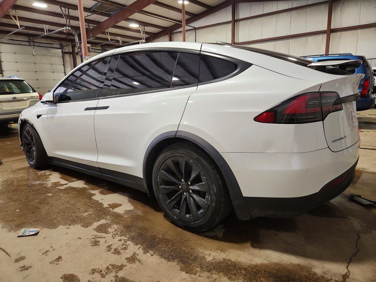 2016 Tesla Model X - Фото 2