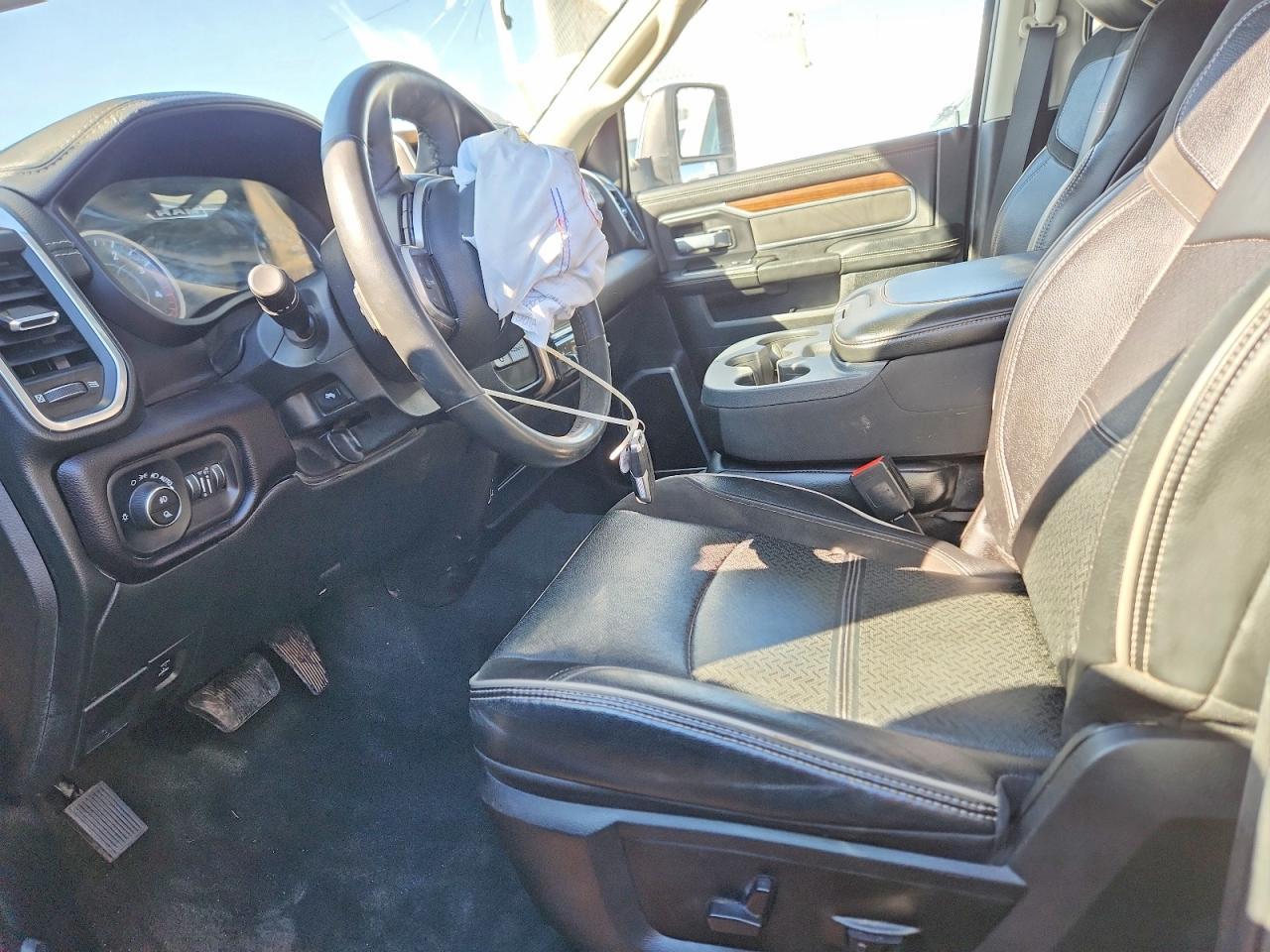 2024 Ram 2500 Laramie - Image 7