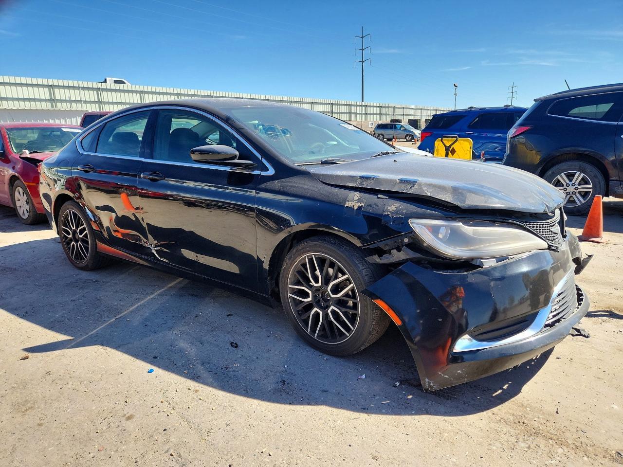 2015 Chrysler 200 Limited - Фото 4