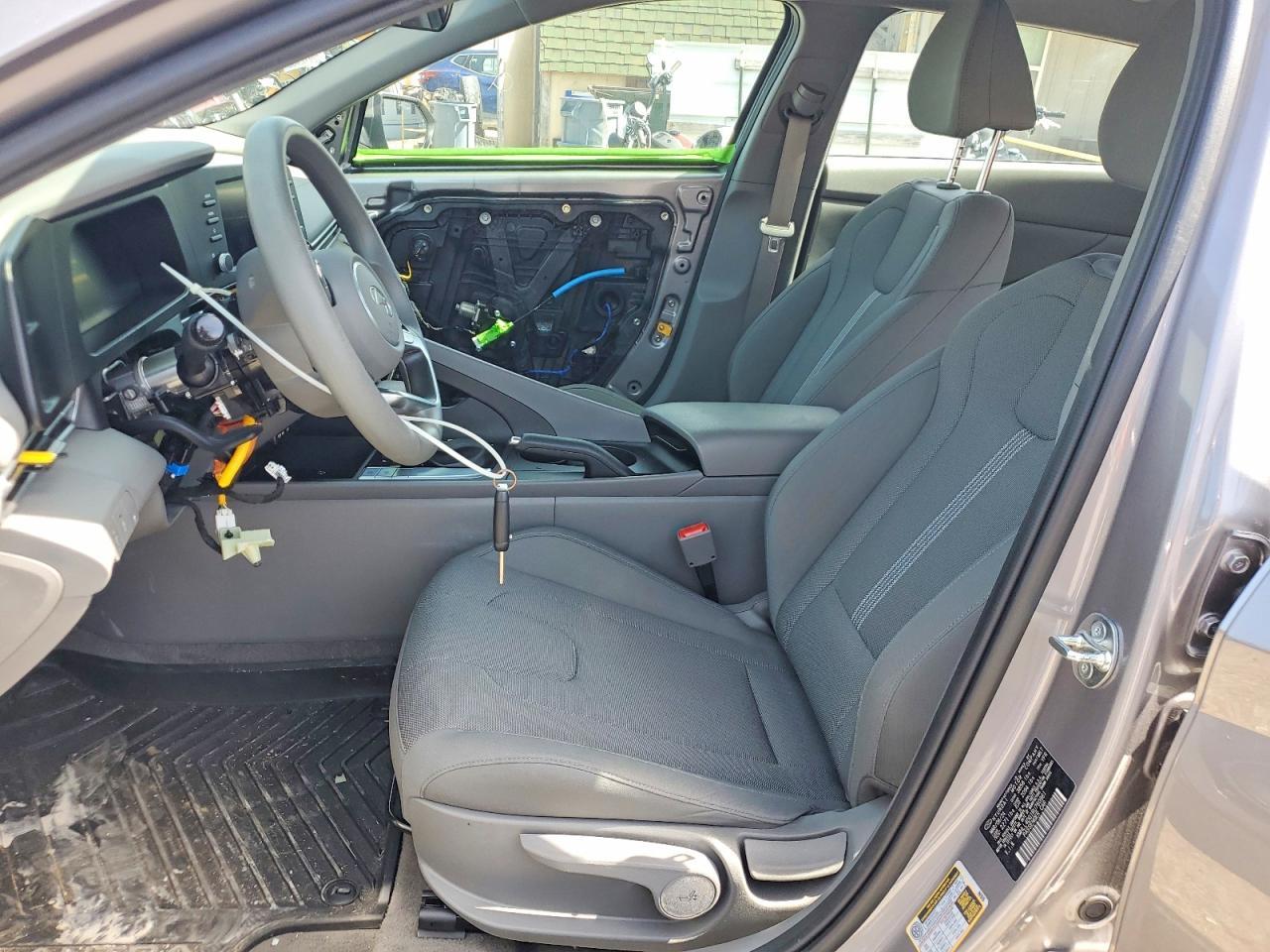 2024 Hyundai Elantra Se - Image 7