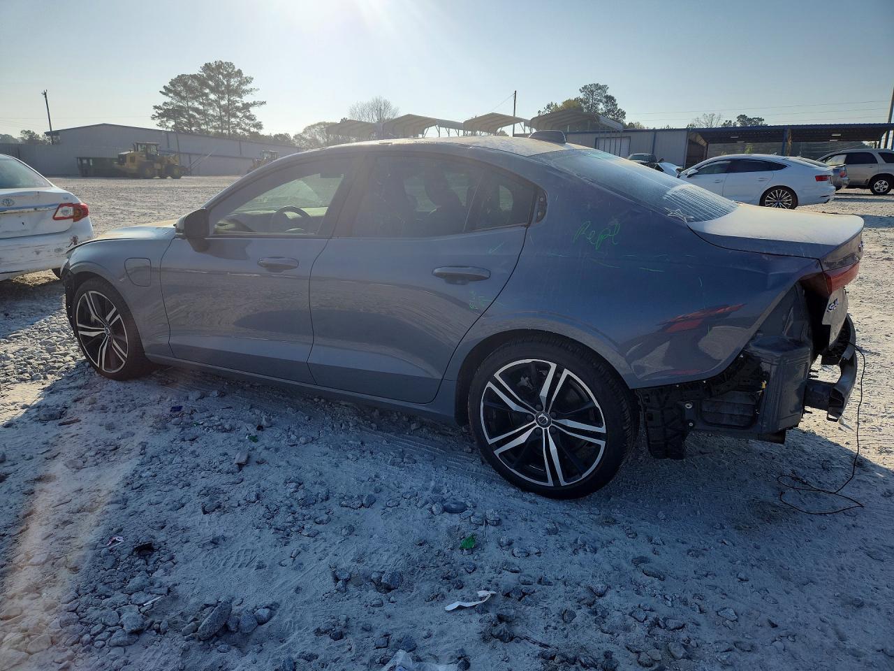 2022 Volvo S60 T8 Recharge R-Design Expressio - Фото 2