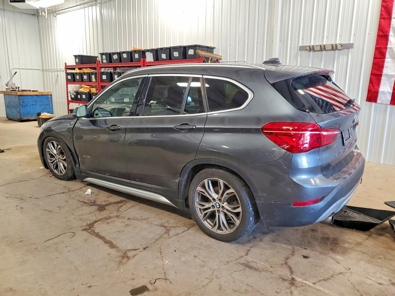 2016 BMW X1 xDrive28I - Фото 2