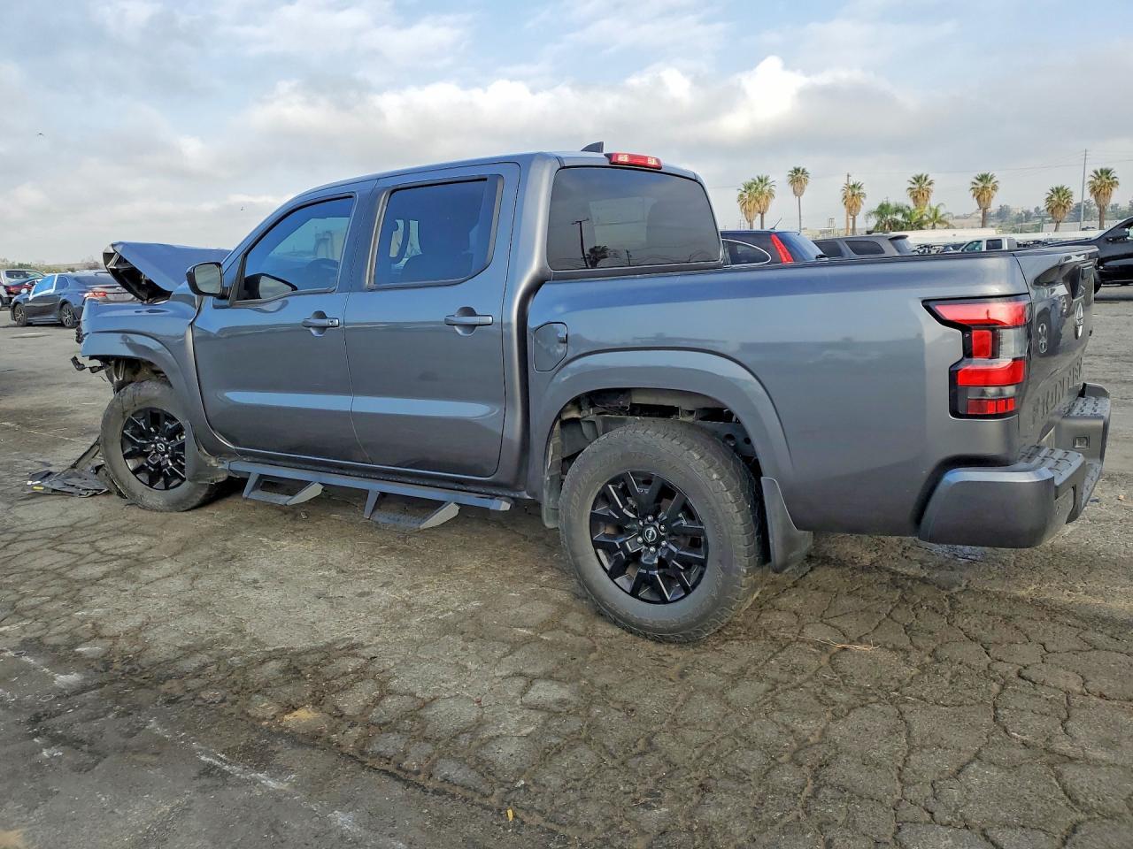 2023 Nissan Frontier Sv - Image 2