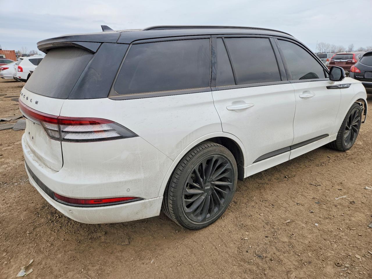 2023 Lincoln Aviator Black Label - Фото 3