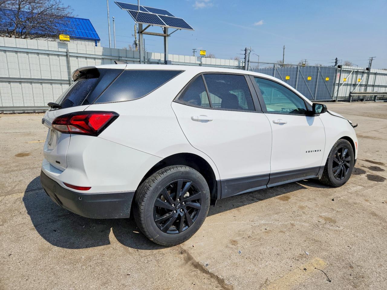 2024 Chevrolet Equinox Ls - Фото 3