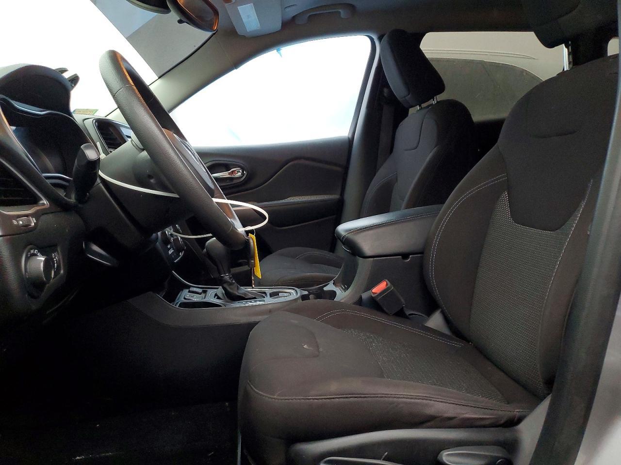 2021 Jeep Cherokee Latitude - Фото 7