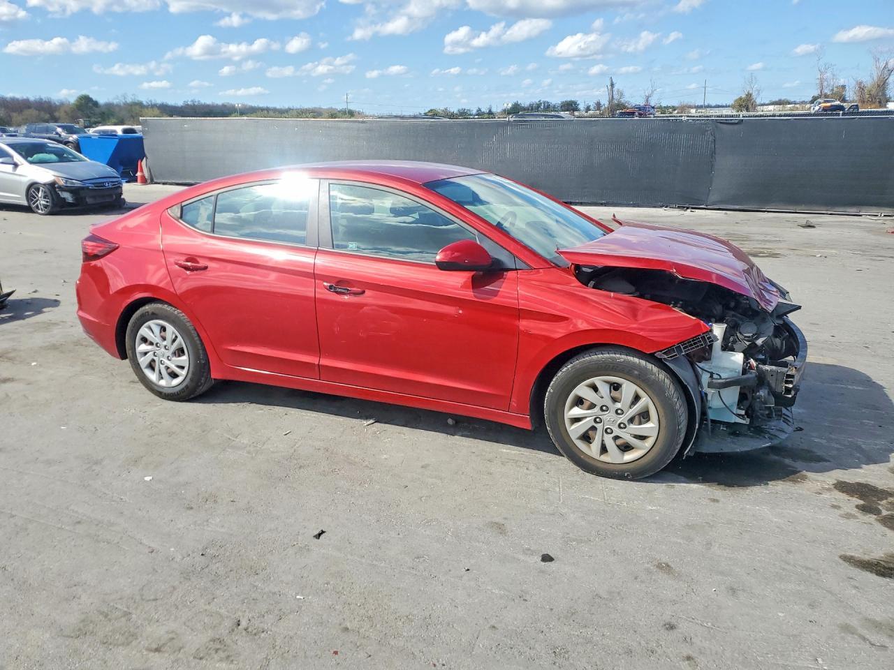 2019 Hyundai Elantra Se - Image 4