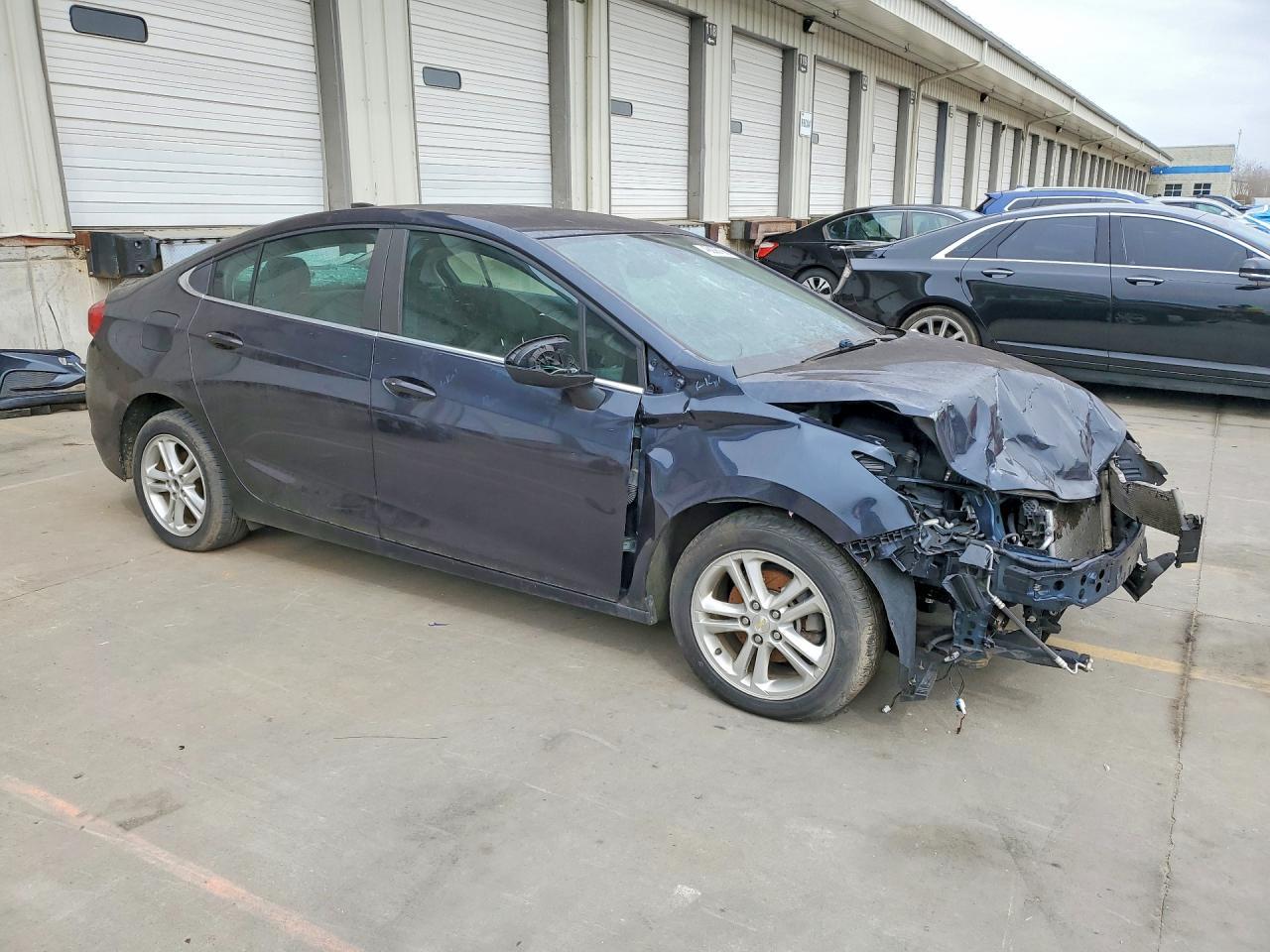 2016 Chevrolet Cruze Lt - Image 4