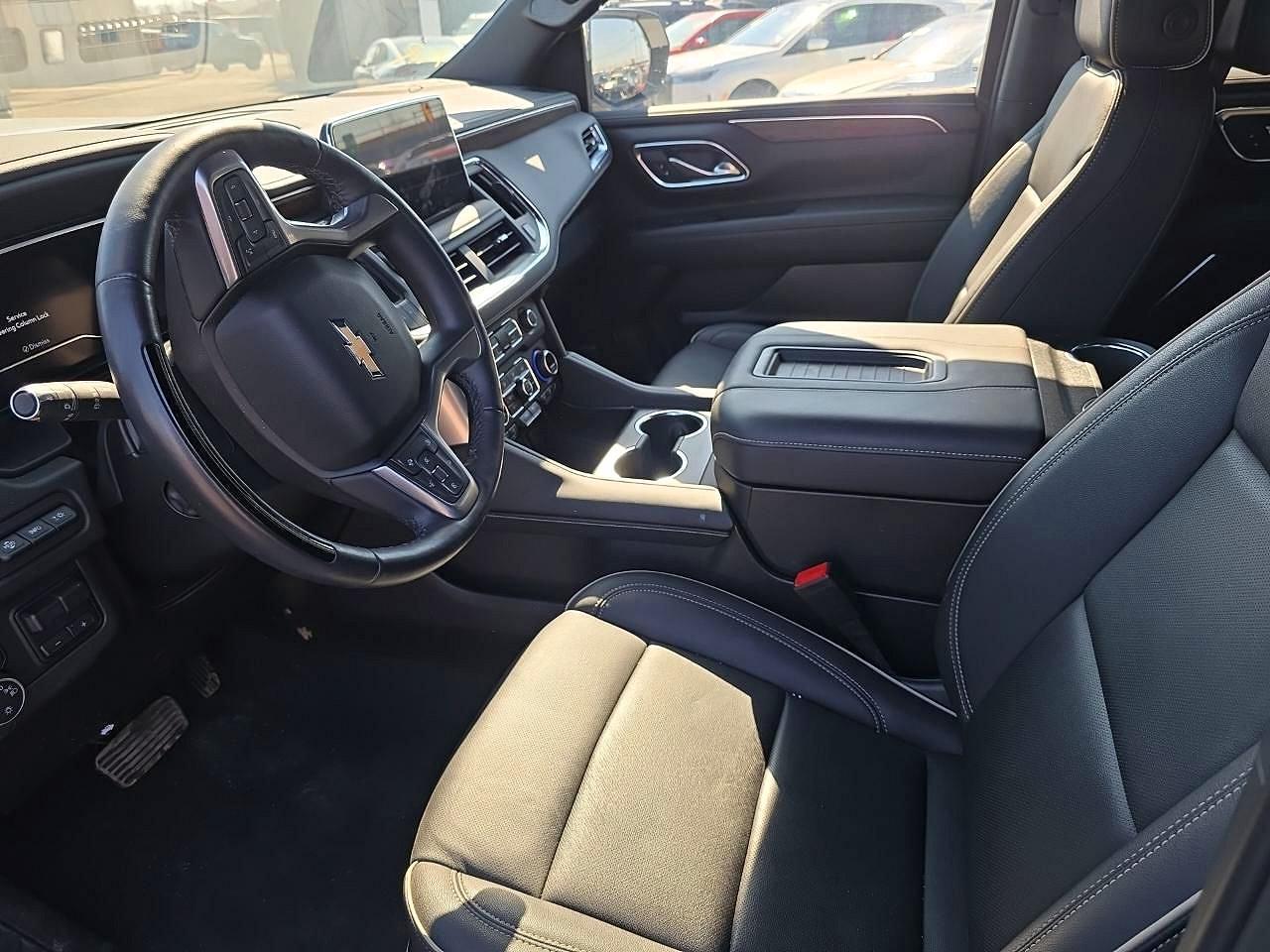 2024 Chevrolet Suburban K1500 Premier - Image 7