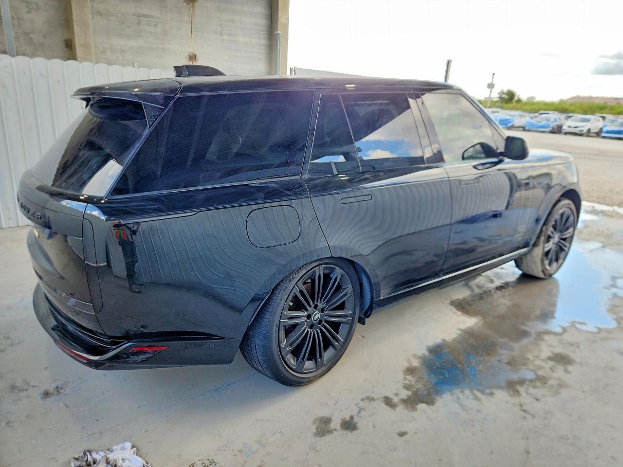 2025 Land Rover Range Rover Se - Фото 3