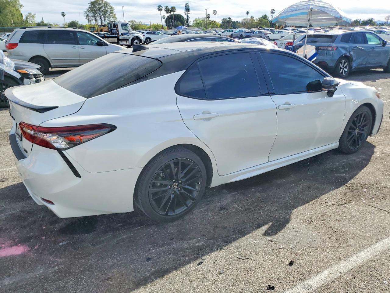 2024 Toyota Camry Xse V6 - Image 3
