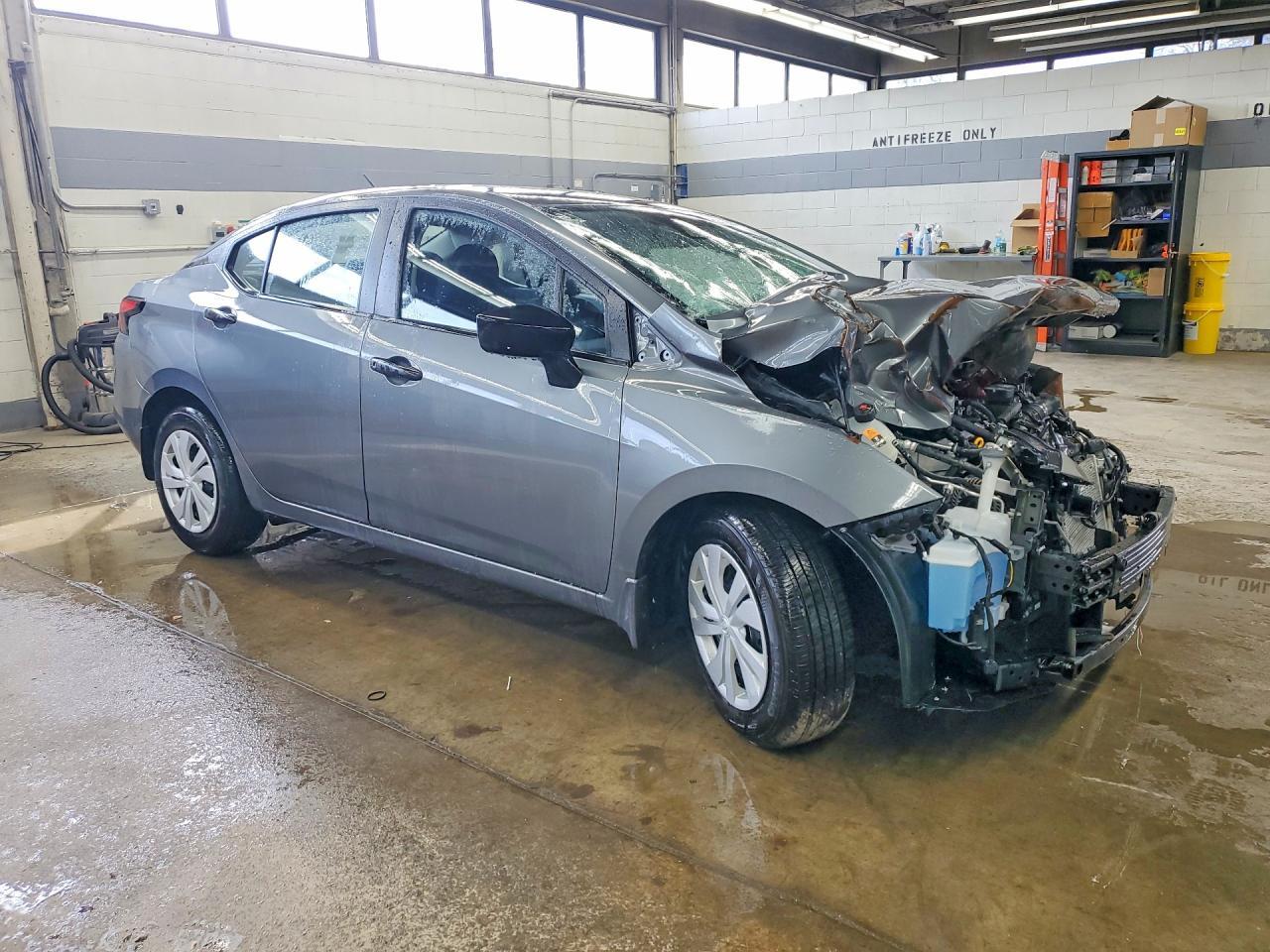 2025 Nissan Versa S - Фото 4