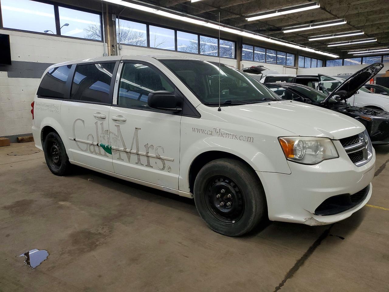 2011 Dodge Grand Caravan Express - Фото 4