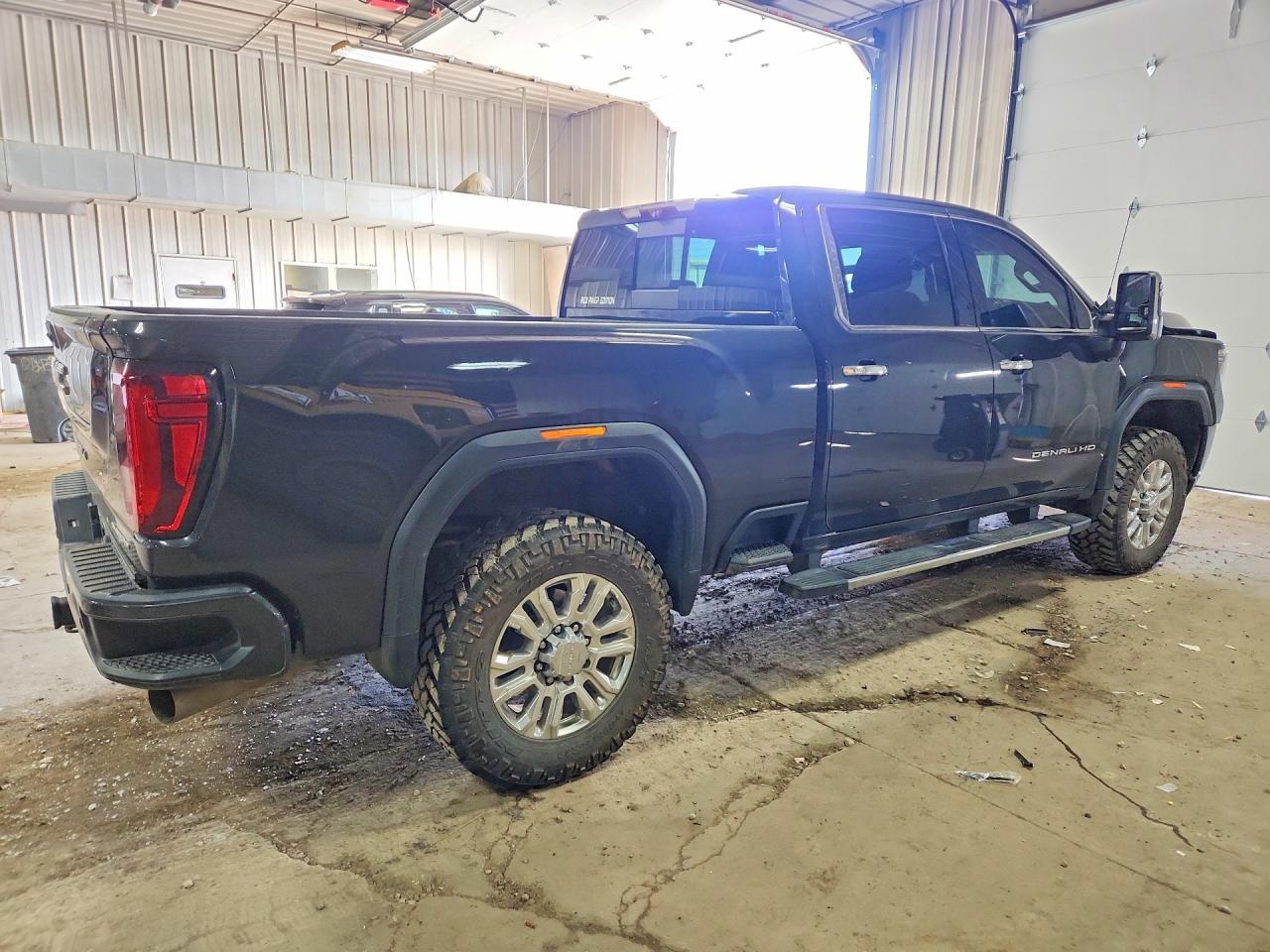 2020 GMC Sierra K2500 Denali - Image 3