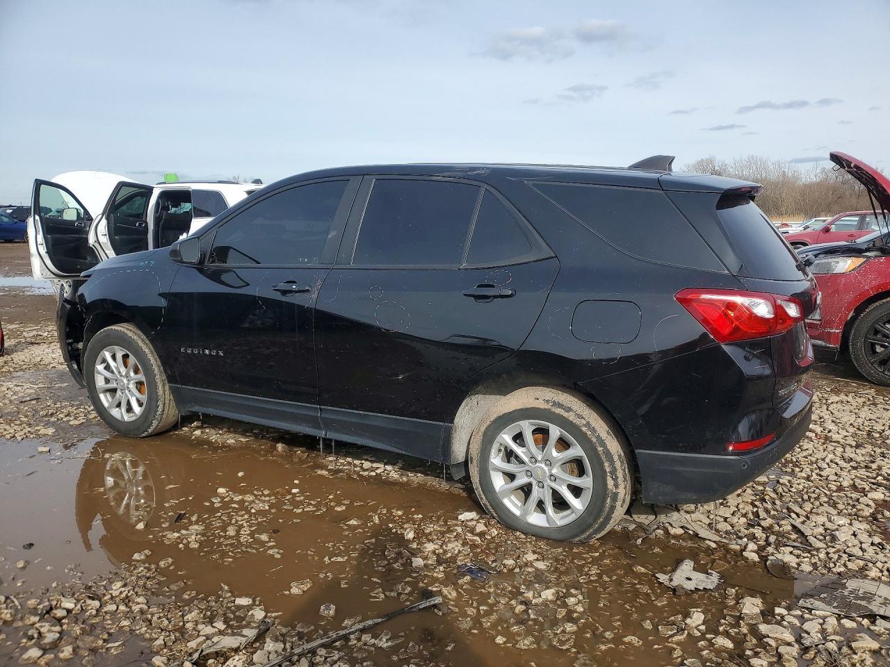 2021 Chevrolet Equinox - Фото 2