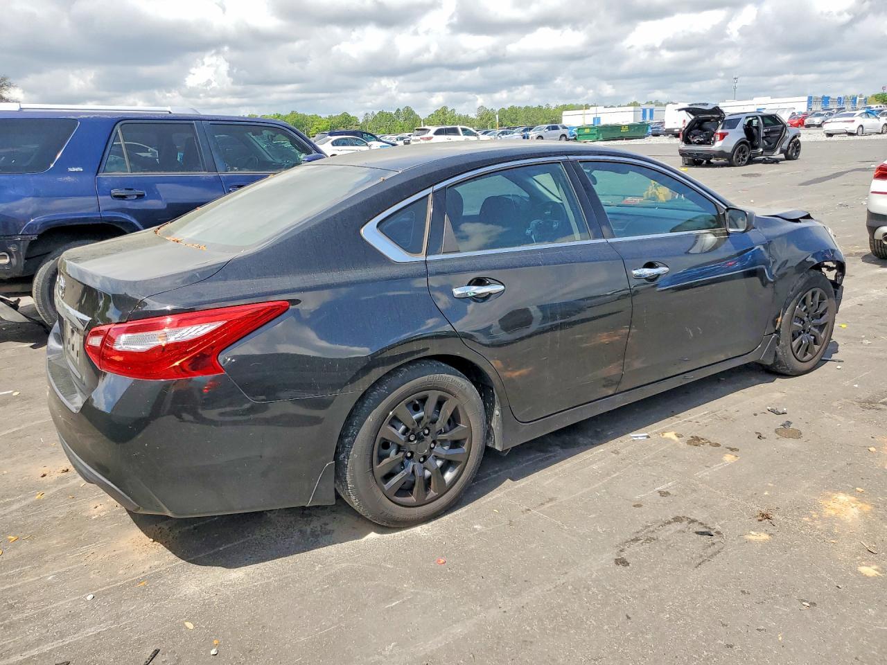 2016 Nissan Altima 2.5 S - Фото 3