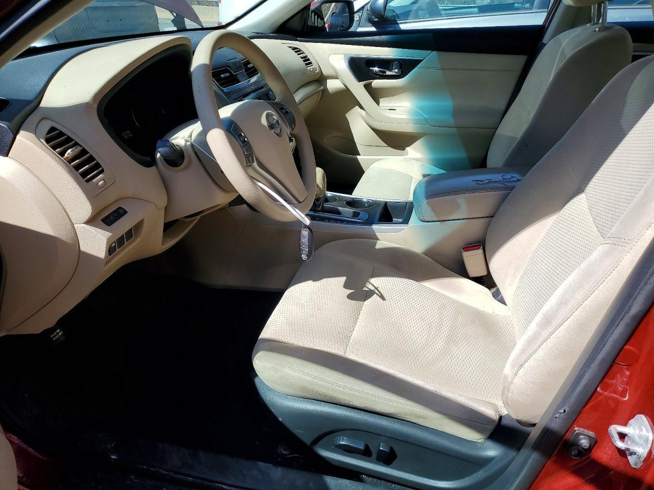 2015 Nissan Altima 2.5 S - Фото 7