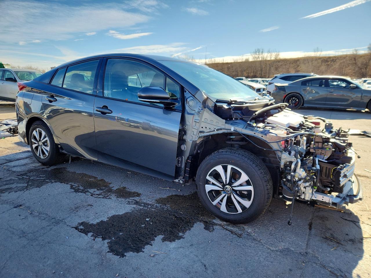 2017 Toyota Prius Prime Plus - Image 4