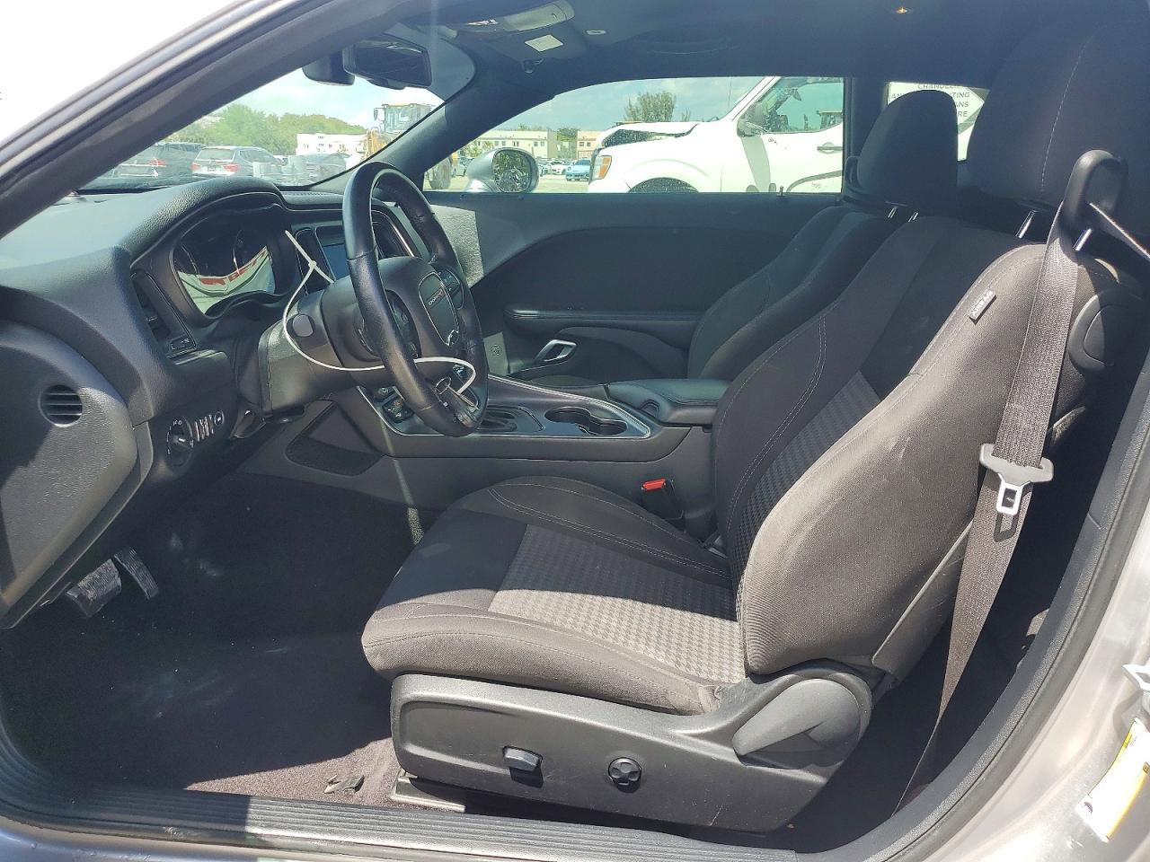 2018 Dodge Challenger R - Image 7